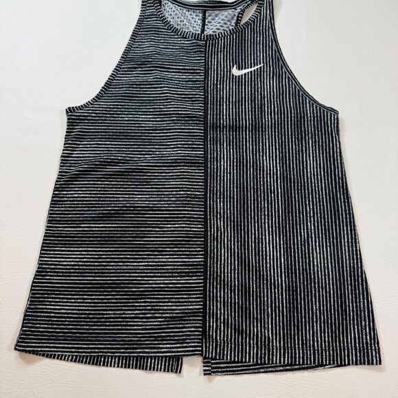 Nike Wmns Black & White Striped Tank Top Size XS Breathable High Neck (bin S112) - Picture 1 of 7